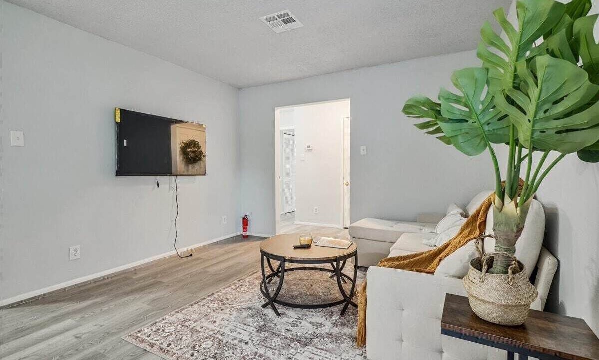 Photo of Livingroom in Uptown