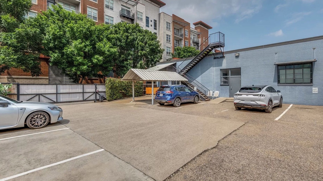 Photo of Outdoor in Deep Ellum