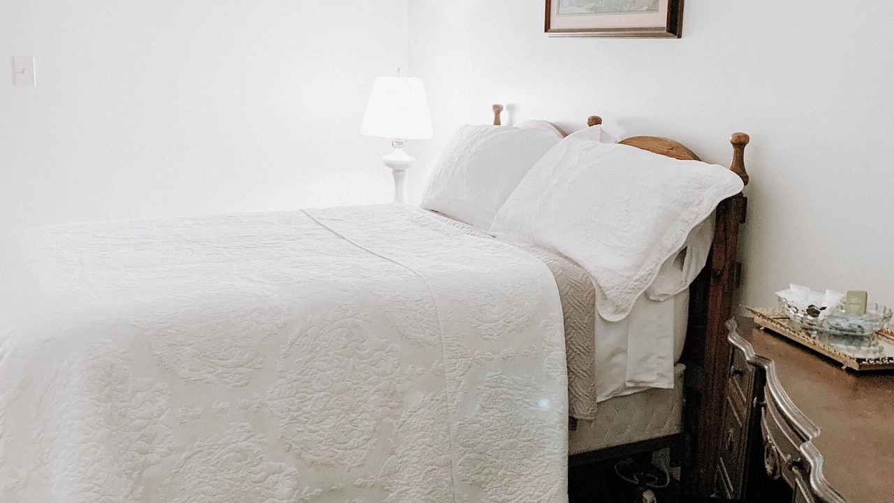 Photo of Bedroom in Iota