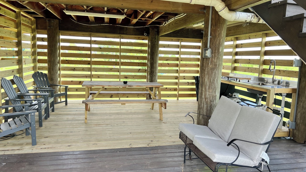 Photo of Outdoor in Delacroix