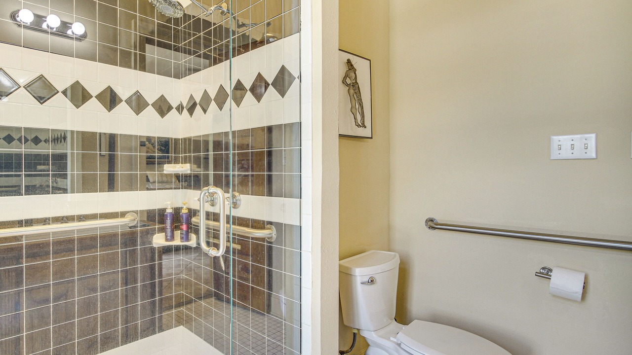 Photo of Bathroom in Mandeville