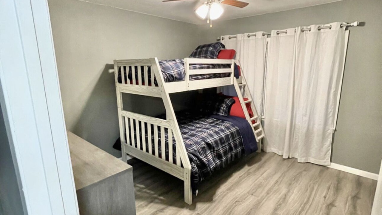 Photo of Bedroom in Orange