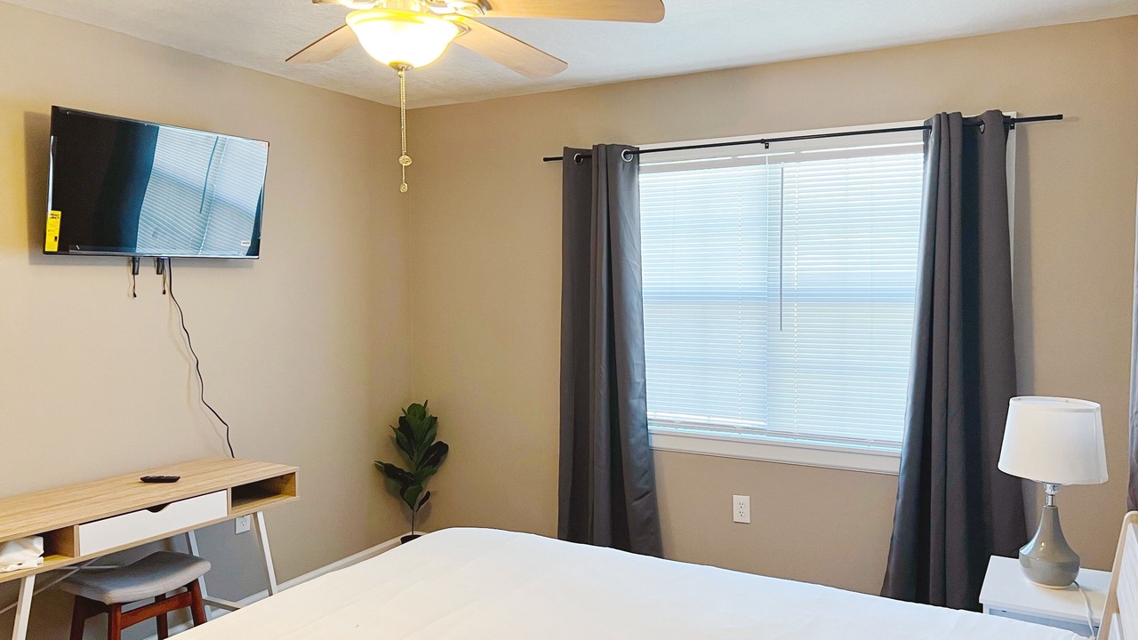 Photo of Bedroom in Orange
