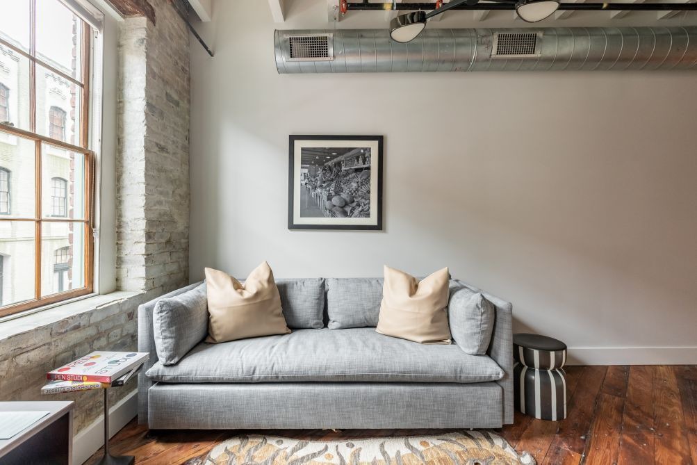 Photo of Livingroom in Central Business District