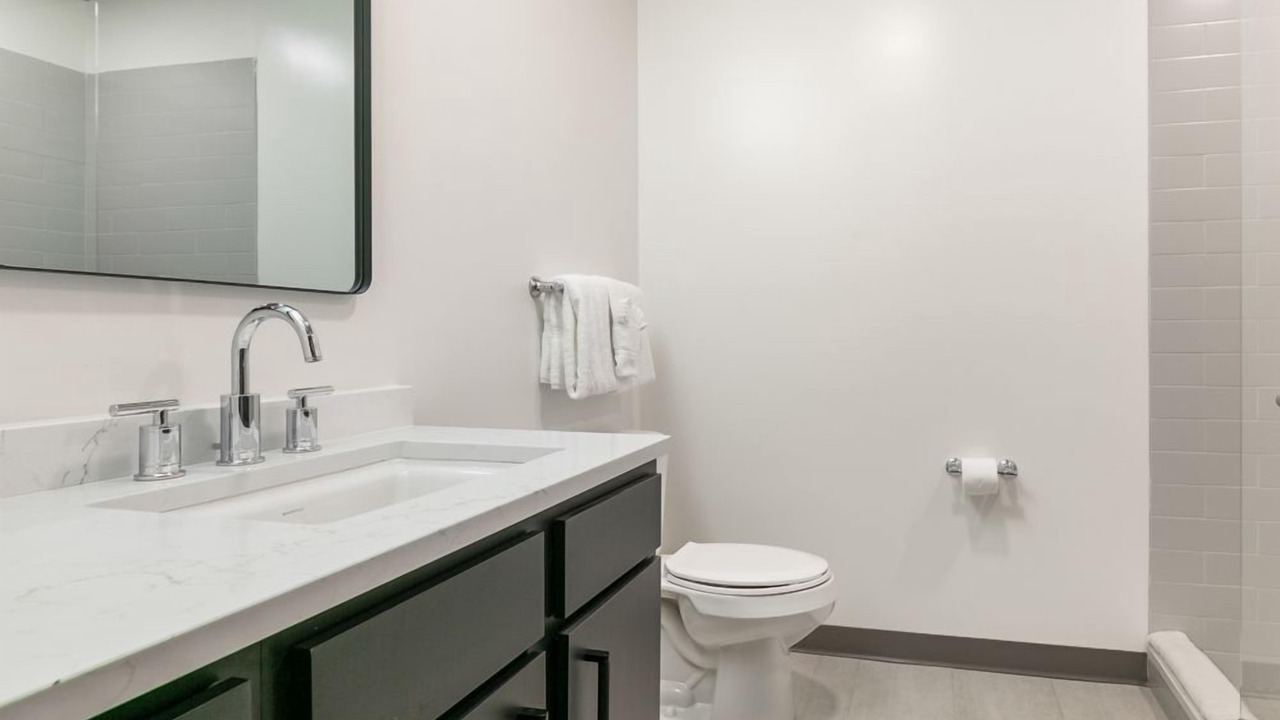 Photo of Bathroom in Central Business District