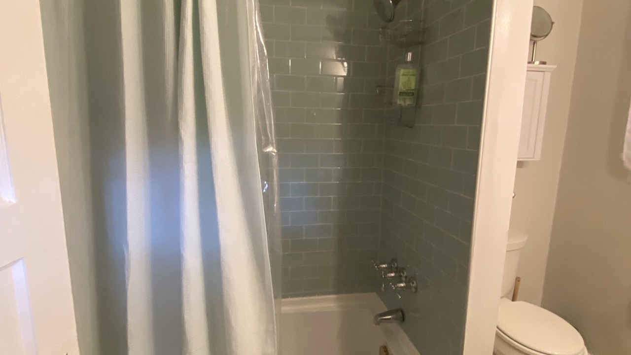 Photo of Bathroom in East Carrollton
