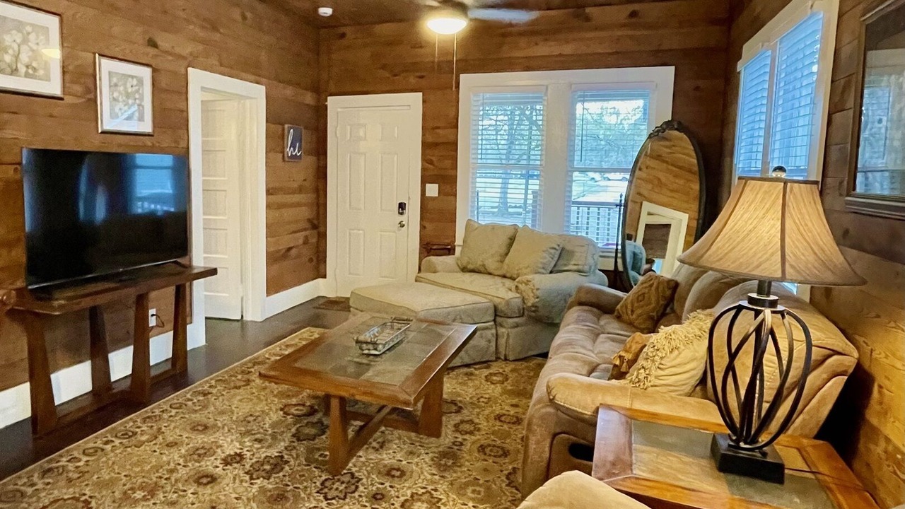 Photo of Livingroom in Lafayette