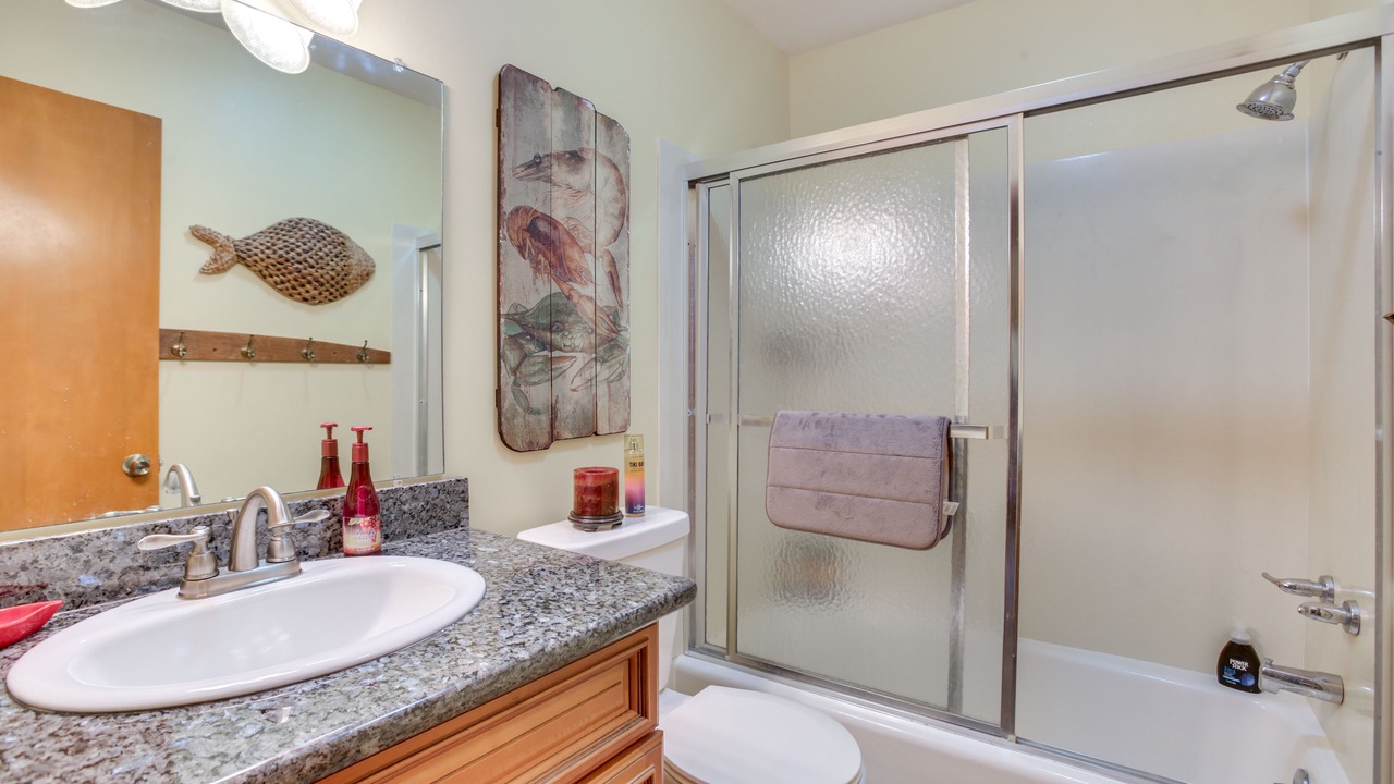 Photo of Bathroom in Barataria