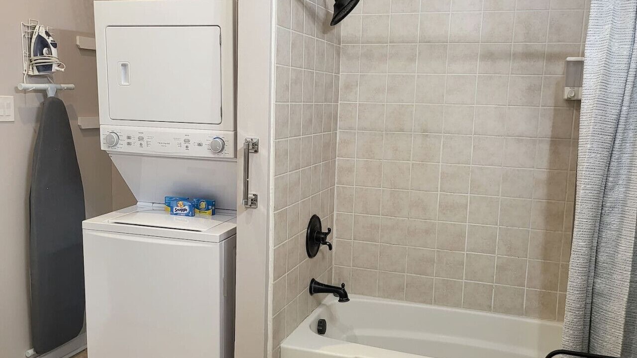 Photo of Bathroom in Algiers Point