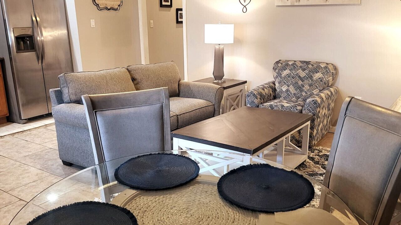 Photo of Livingroom in Algiers Point