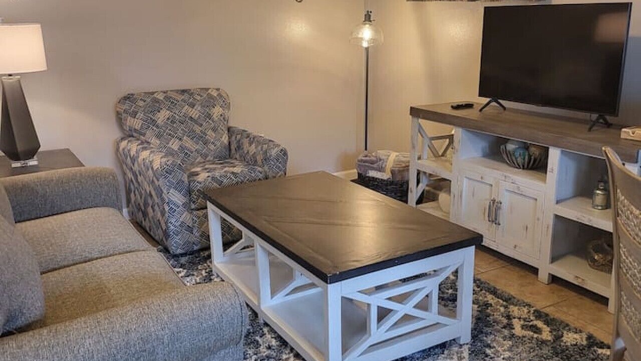 Photo of Livingroom in Algiers Point