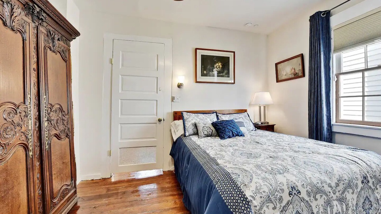 Photo of Bedroom in Lower Garden District