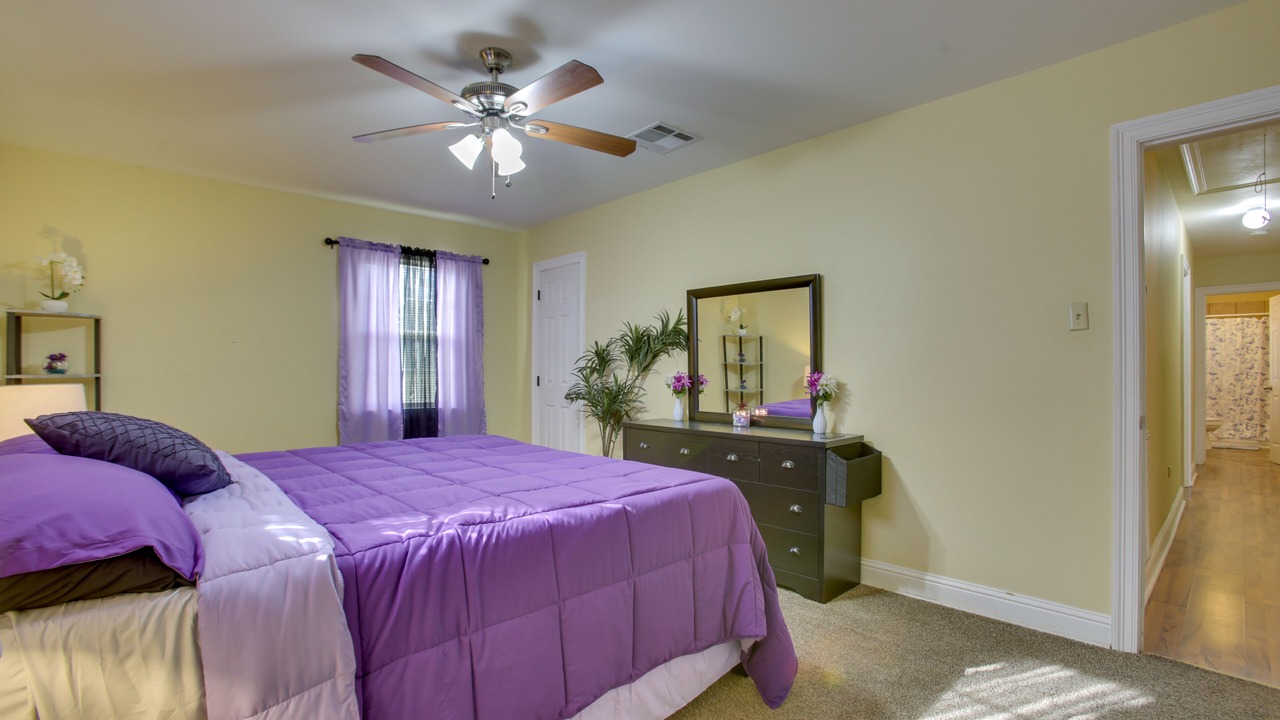 Photo of Bedroom in Donaldsonville
