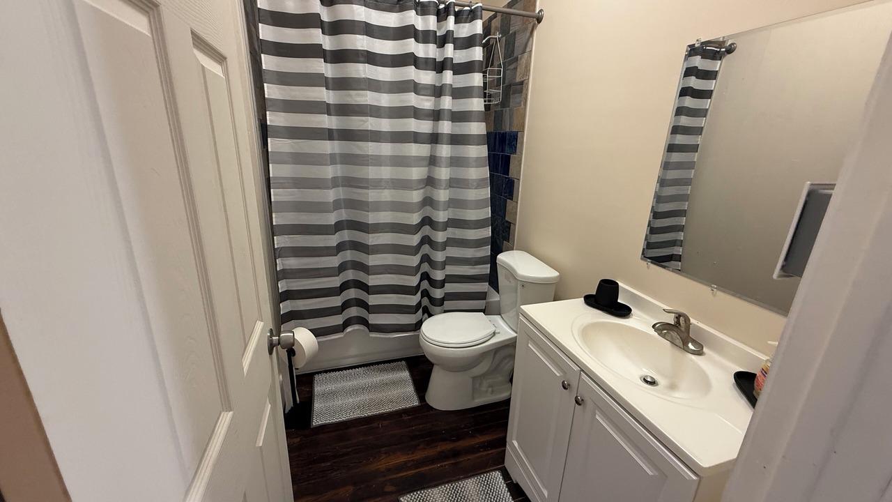 Photo of Bathroom in Barataria