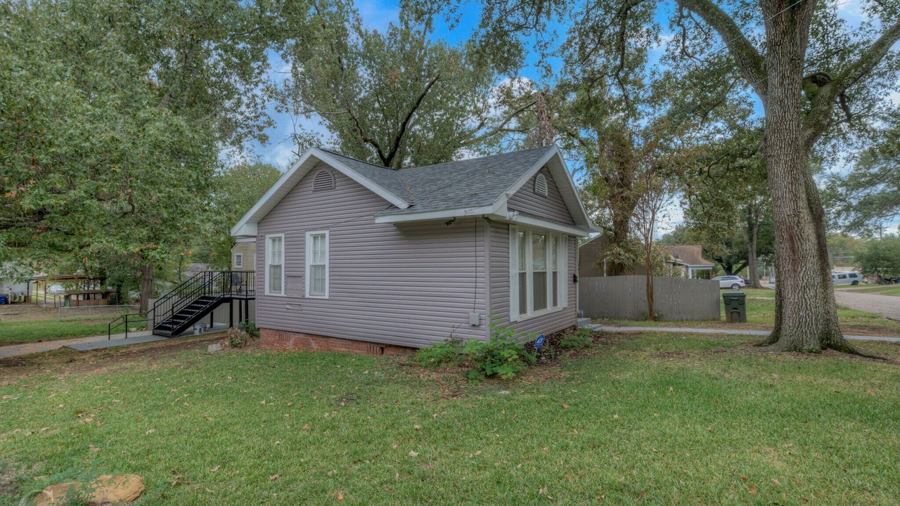 Photo of Others in Highland Historic District