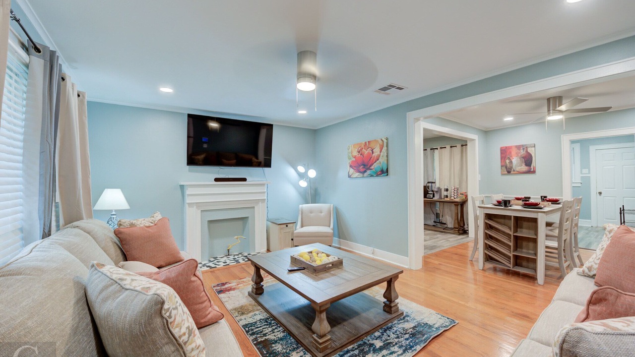 Photo of Bedroom in Highland Historic District