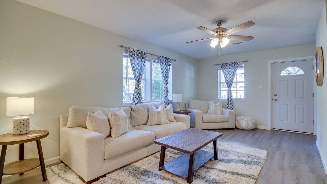 Photo of Livingroom in Gulfport