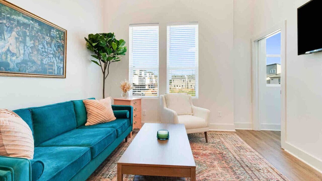 Photo of Livingroom in Lafayette