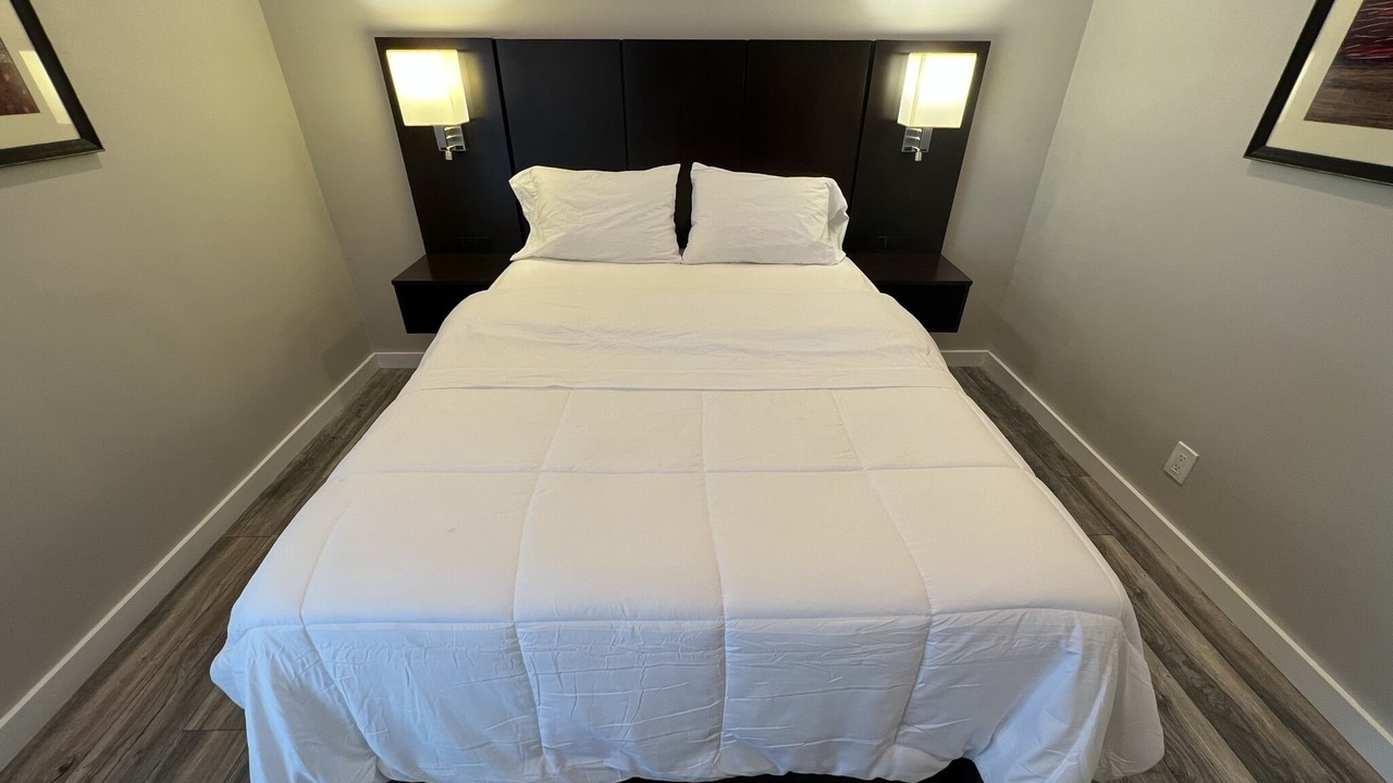 Photo of Bedroom in Knox - Henderson