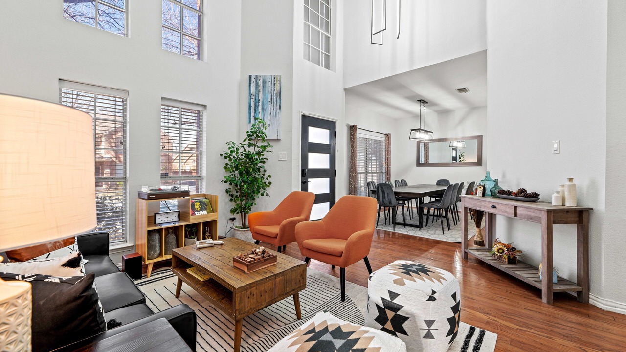 Photo of Livingroom in The Colony
