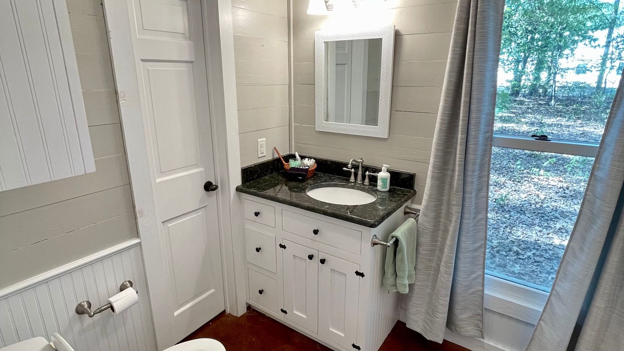 Photo of Bathroom in Quinlan