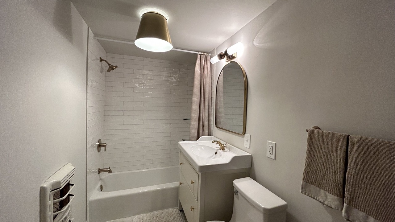 Photo of Bathroom in East Carrollton