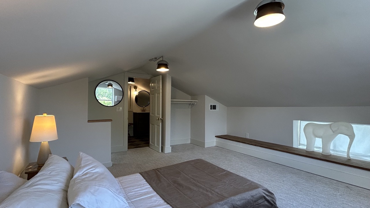 Photo of Bedroom in East Carrollton