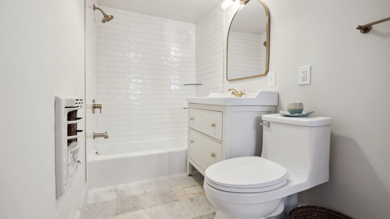 Photo of Bathroom in East Carrollton