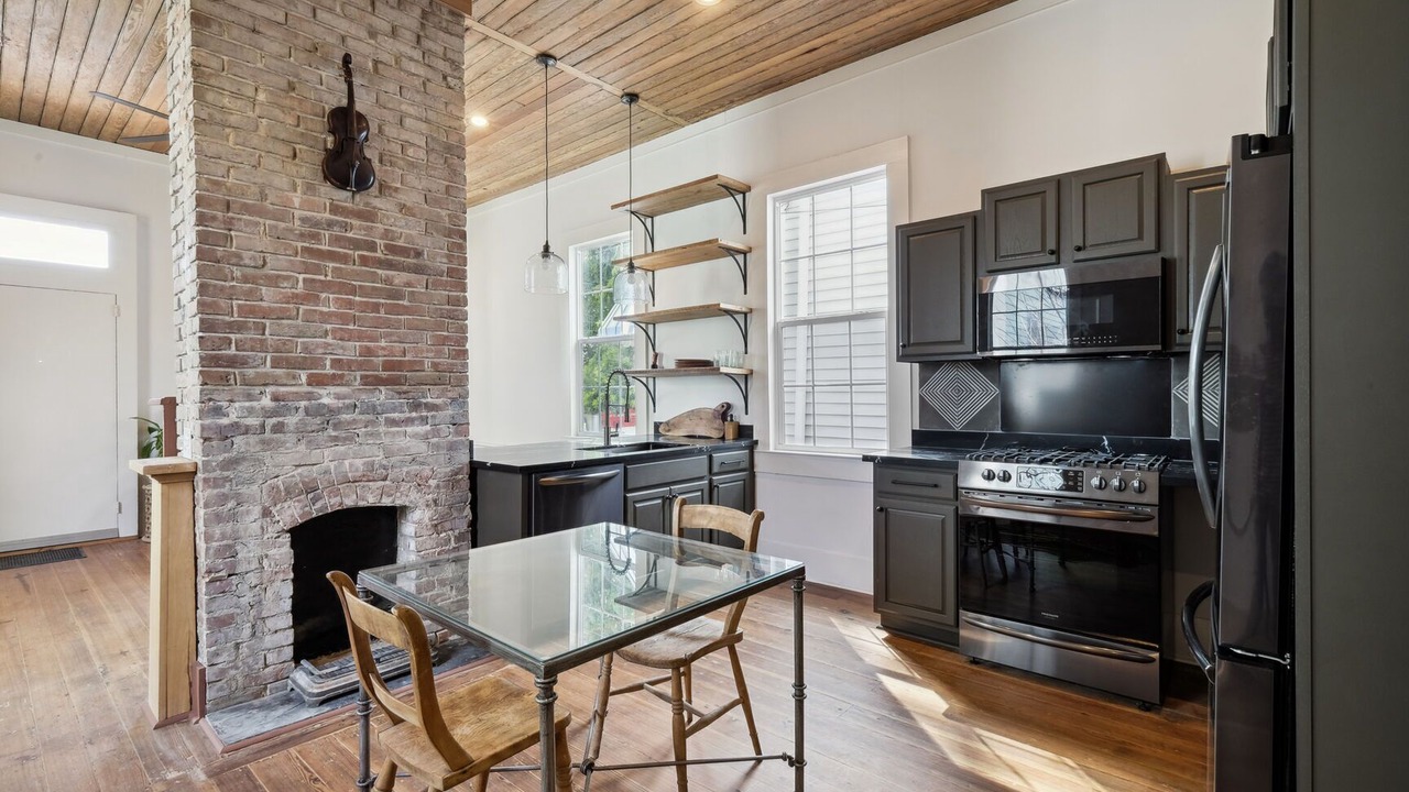 Photo of Kitchen in East Carrollton