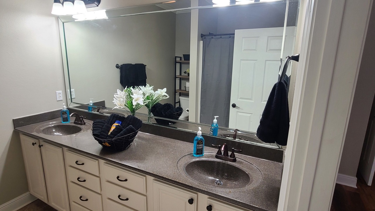 Photo of Bathroom in Pineville