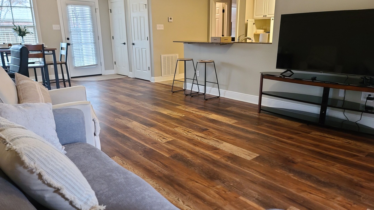 Photo of Livingroom in Pineville