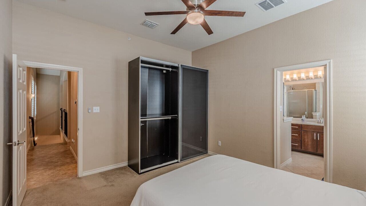 Photo of Bedroom in The Colony