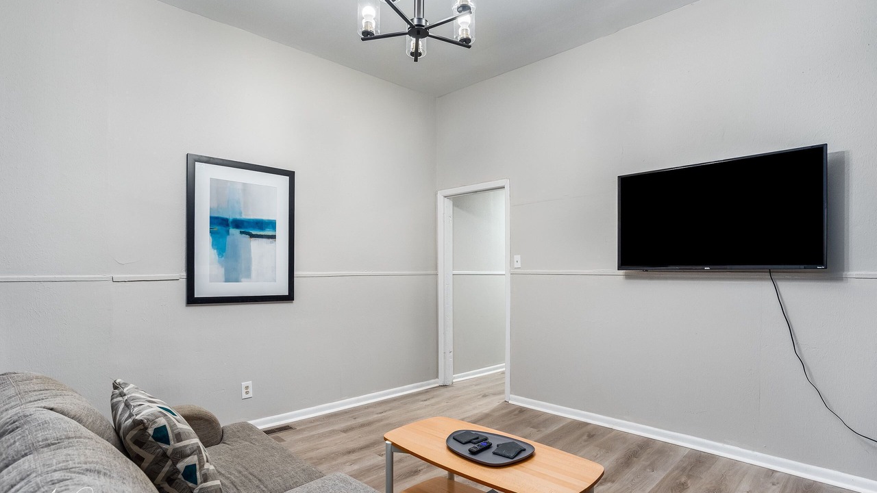 Photo of Livingroom in Highland Historic District