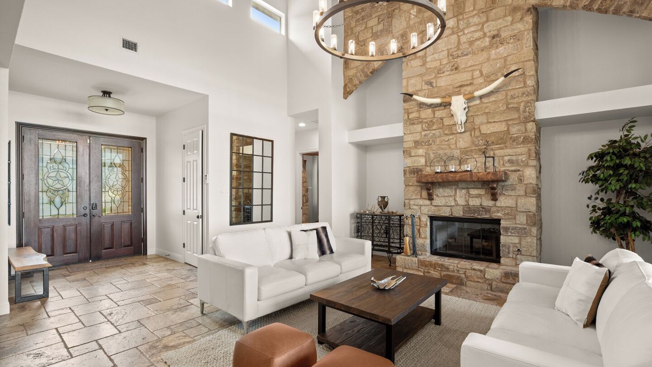 Photo of Livingroom in Rocky Ridge