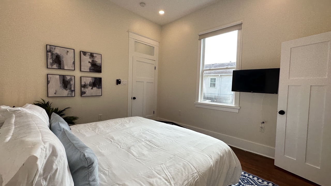 Photo of Bedroom in Mid-City