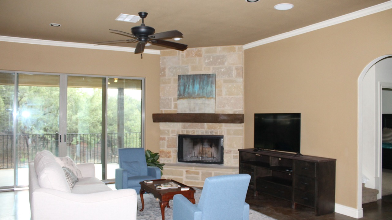 Photo of Livingroom in Cardinal Hills