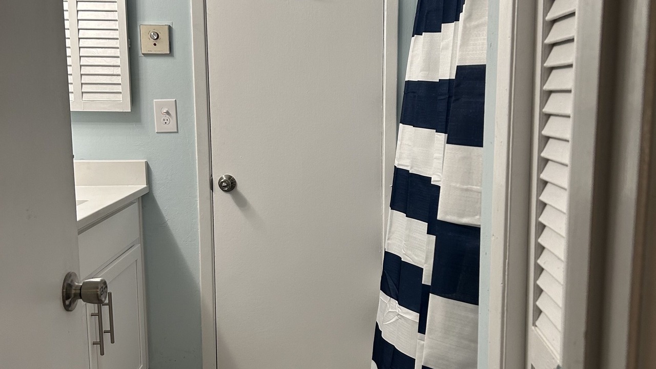 Photo of Bathroom in Diamondhead