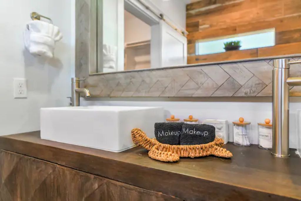 Photo of Bathroom in Indian Beach