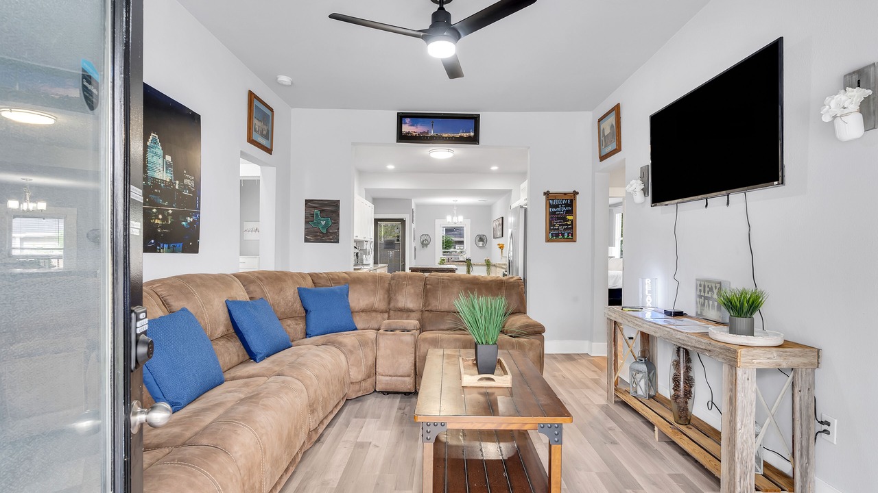 Photo of Livingroom in Denver Heights