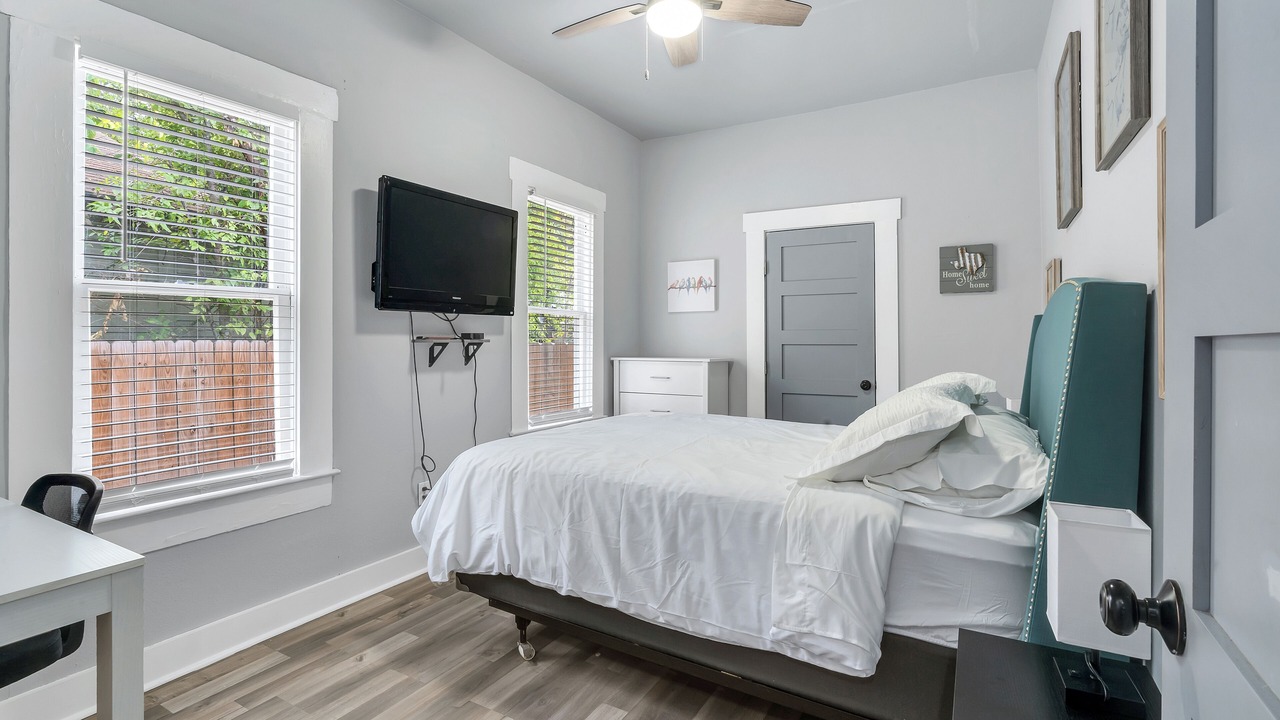 Photo of Bedroom in Denver Heights