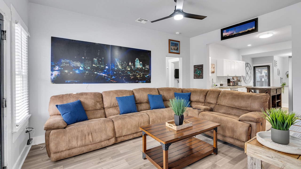 Photo of Livingroom in Denver Heights