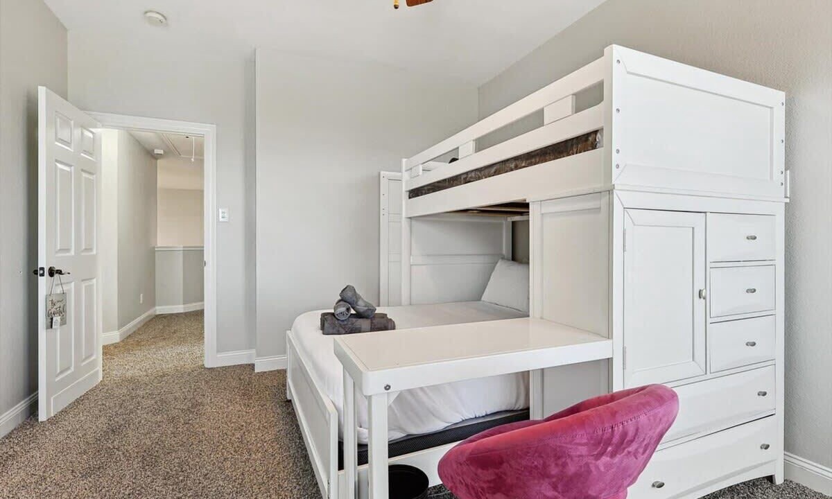 Photo of Bedroom in Rockwall