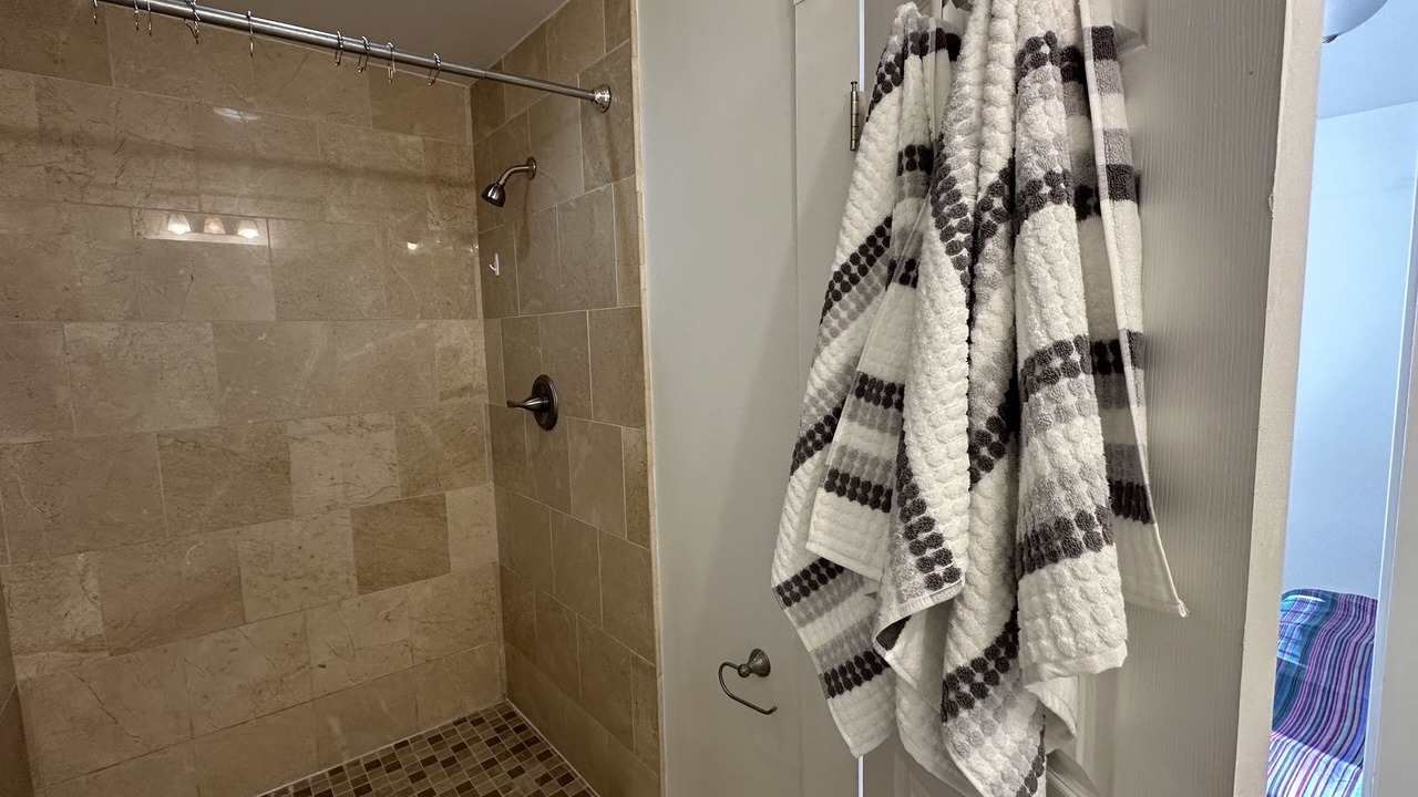 Photo of Bathroom in East Carrollton