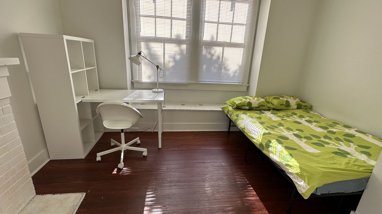 Photo of Bedroom in East Carrollton
