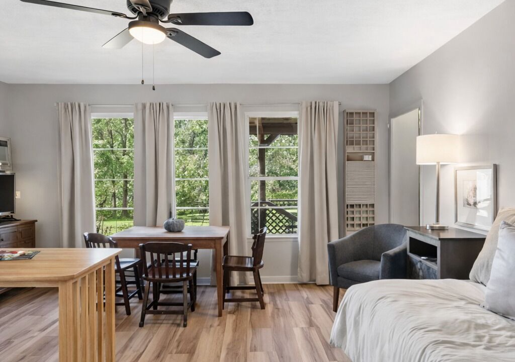 Photo of Bedroom in Uncertain
