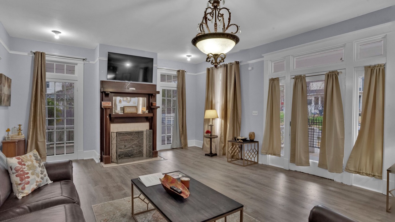 Photo of Livingroom in Fairfield Historic District