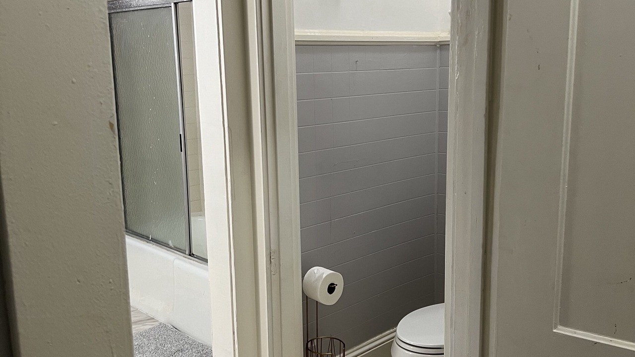Photo of Bathroom in Fairfield Historic District