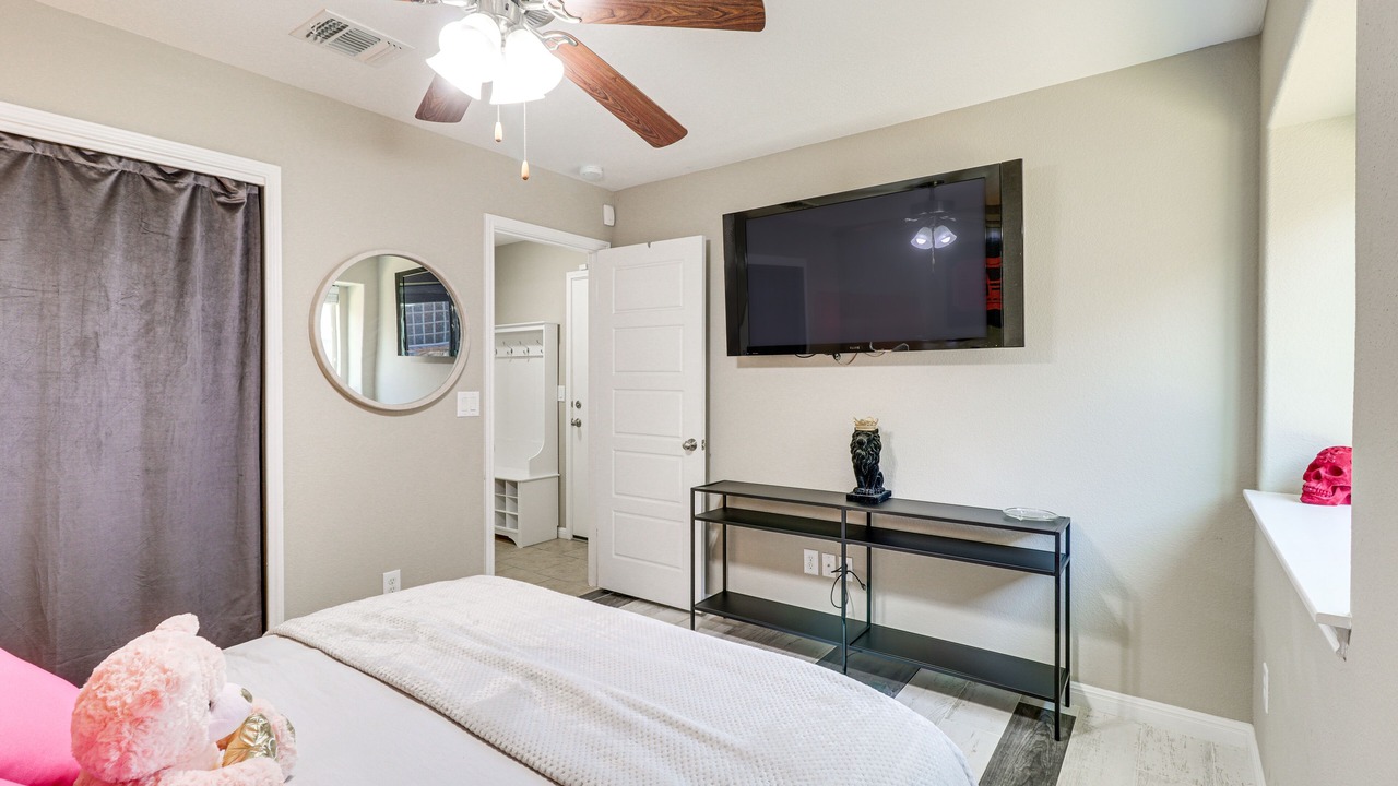 Photo of Bedroom in Leander