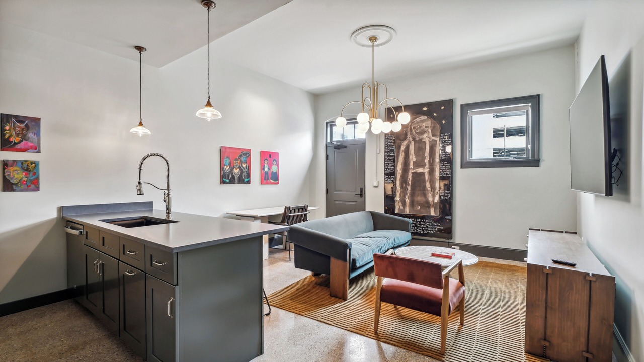 Photo of Livingroom in Central Business District