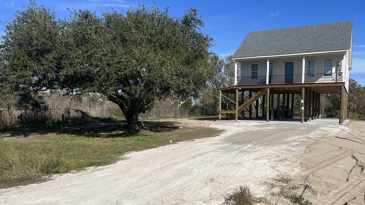 Photo of Outdoor in Delacroix